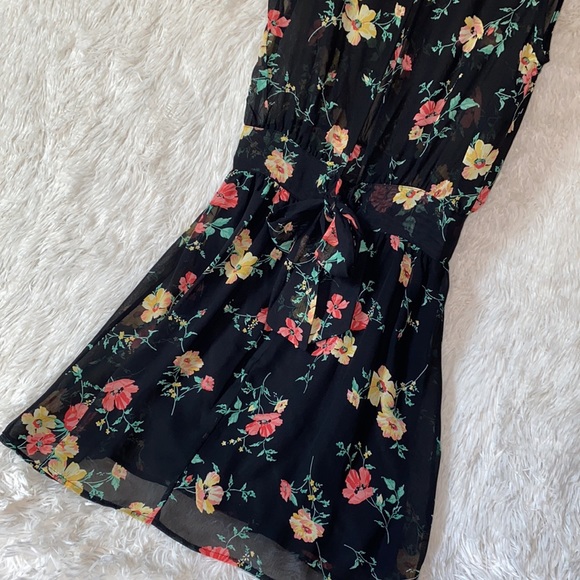 3/25$ Spring Dress 👗 - Picture 3 of 5